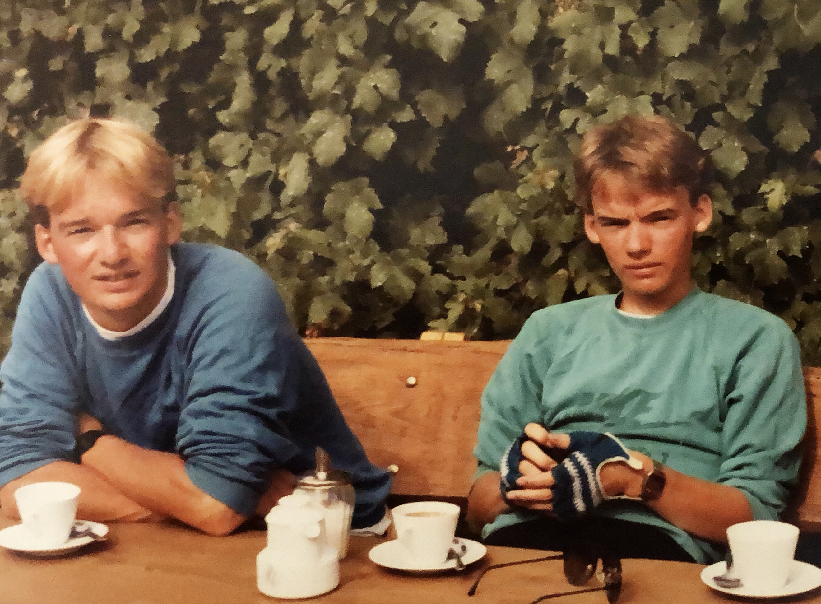 Na het overlijden van zijn broer, stortte Menno zijn wereld in